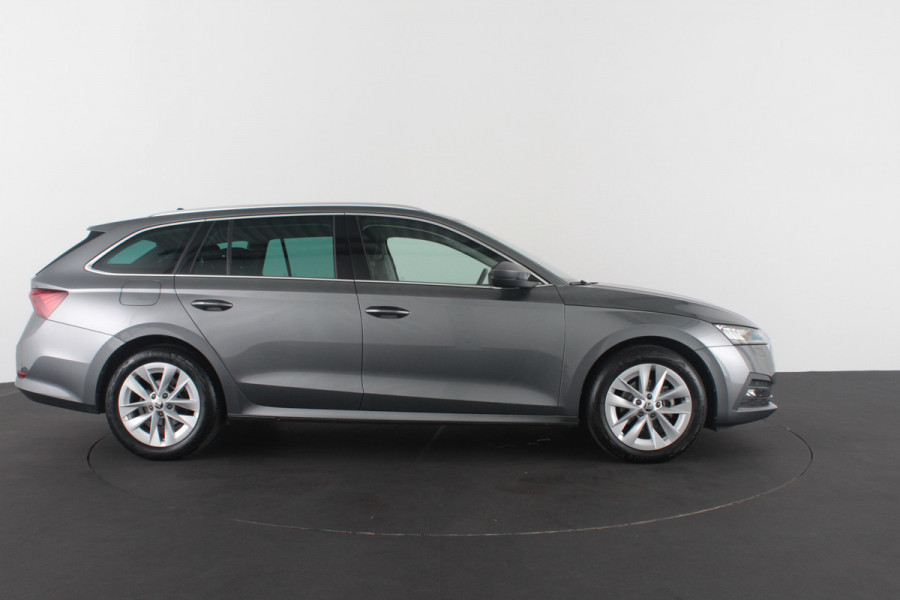 Škoda Octavia Combi 1.0 e-TSI Ambition > Trekhaak/Camera/Stoelverwarming/Sfeerverlichting.... | 4353| Škoda Octavia Combi 1.0 e-TSI Ambition > Trekhaak/Camera/Stoelverwarming/Sfeerverlichting.... | 4353|