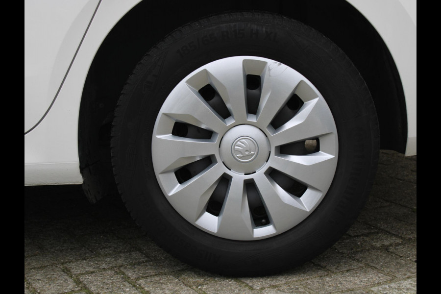 Škoda Fabia 1.0 TSI Ambition | APPLE CARPLAY |