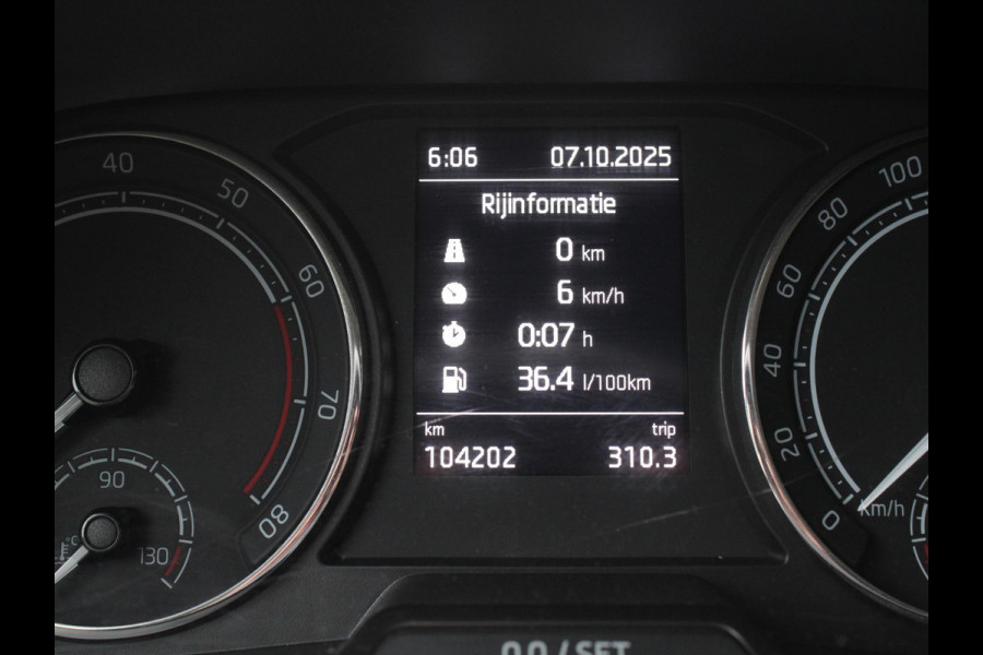 Škoda Fabia 1.0 TSI Ambition | APPLE CARPLAY |