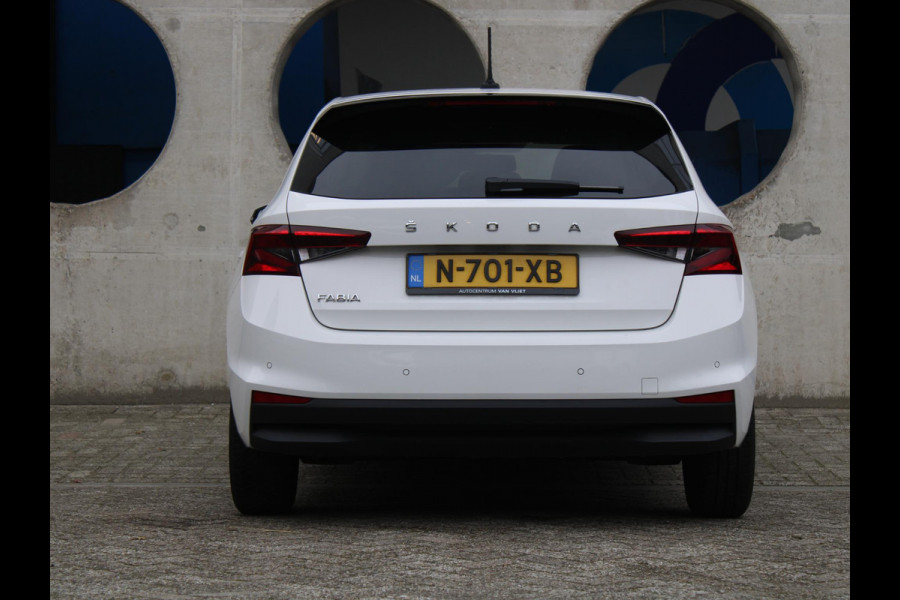 Škoda Fabia 1.0 TSI Ambition | APPLE CARPLAY |