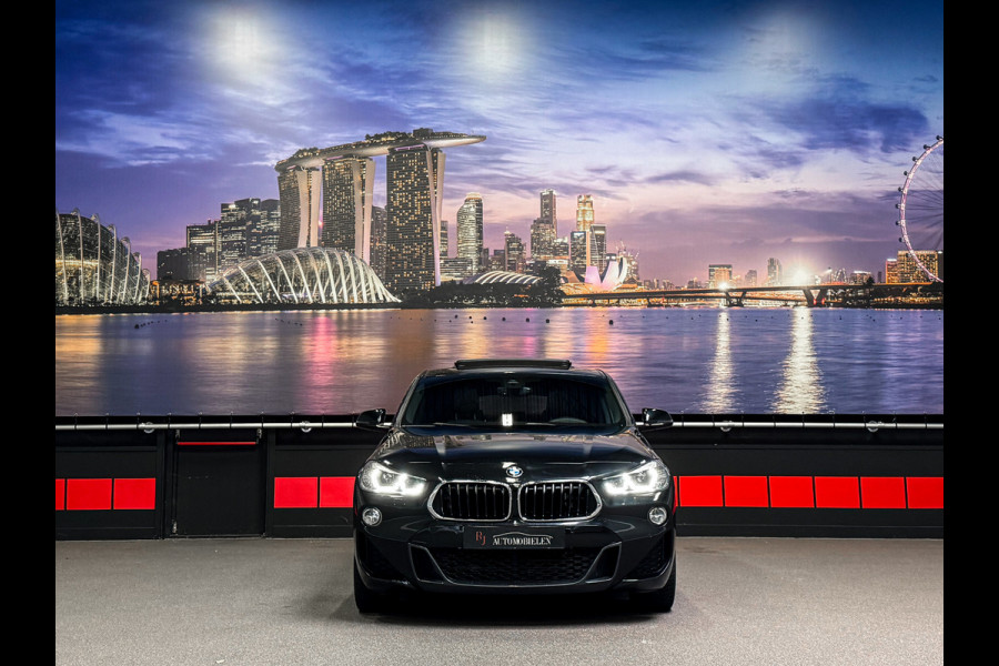 BMW X2 sDrive18i High Ex. M-Pack |Panorama|Camera|Sfeer