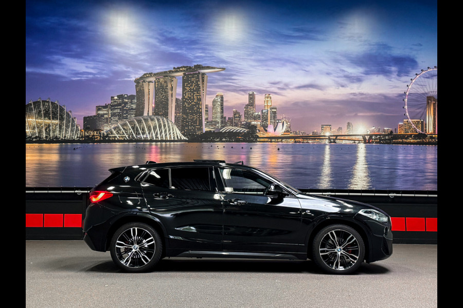 BMW X2 sDrive18i High Ex. M-Pack |Panorama|Camera|Sfeer