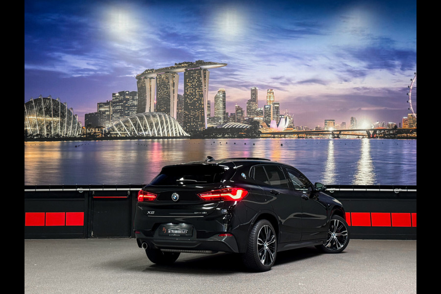 BMW X2 sDrive18i High Ex. M-Pack |Panorama|Camera|Sfeer