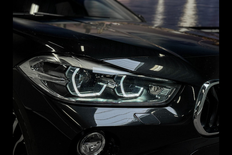 BMW X2 sDrive18i High Ex. M-Pack |Panorama|Camera|Sfeer