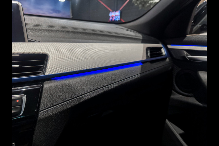 BMW X2 sDrive18i High Ex. M-Pack |Panorama|Camera|Sfeer