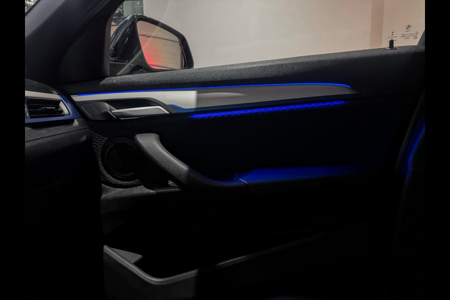 BMW X2 sDrive18i High Ex. M-Pack |Panorama|Camera|Sfeer