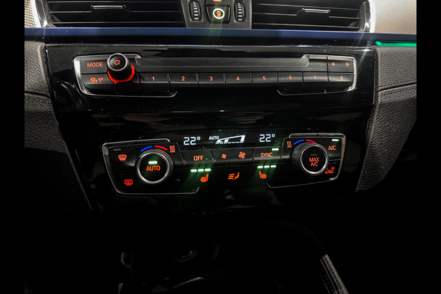 BMW X2 sDrive18i High Ex. M-Pack |Panorama|Camera|Sfeer