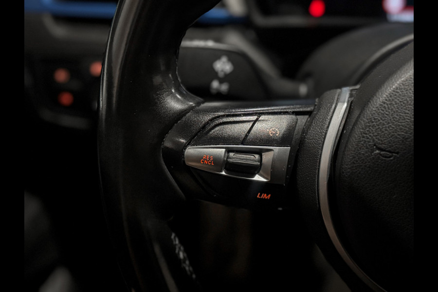 BMW X2 sDrive18i High Ex. M-Pack |Panorama|Camera|Sfeer