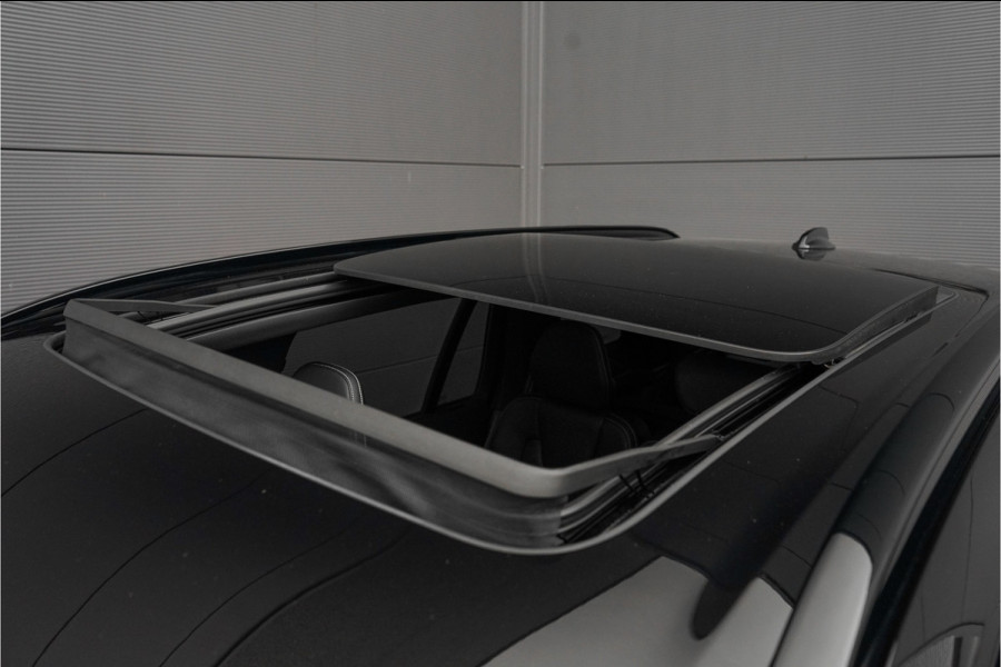 Volvo XC90 2.0 T8 Recharge AWD R-Design Pano HUD B&W Trekhaak