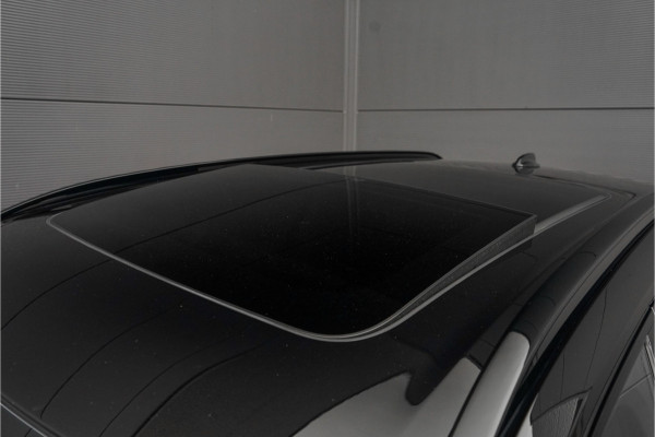 Volvo XC90 2.0 T8 Recharge AWD R-Design Pano HUD B&W Trekhaak