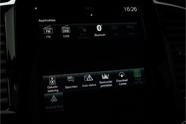 Volvo XC90 2.0 T8 Recharge AWD R-Design Pano HUD B&W Trekhaak