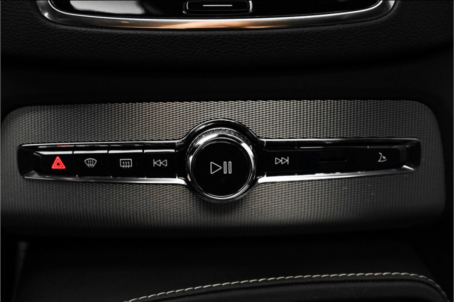 Volvo XC90 2.0 T8 Recharge AWD R-Design Pano HUD B&W Trekhaak