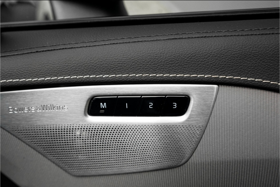 Volvo XC90 2.0 T8 Recharge AWD R-Design Pano HUD B&W Trekhaak