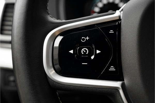 Volvo XC90 2.0 T8 Recharge AWD R-Design Pano HUD B&W Trekhaak