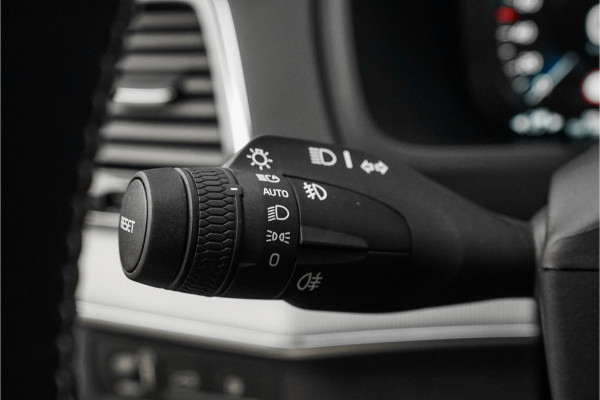 Volvo XC90 2.0 T8 Recharge AWD R-Design Pano HUD B&W Trekhaak