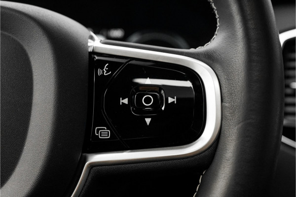 Volvo XC90 2.0 T8 Recharge AWD R-Design Pano HUD B&W Trekhaak