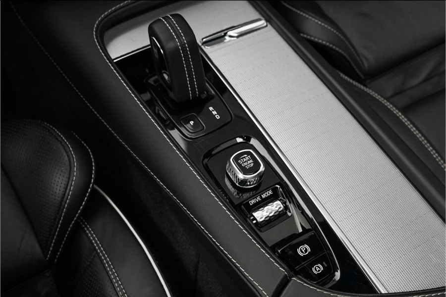 Volvo XC90 2.0 T8 Recharge AWD R-Design Pano HUD B&W Trekhaak