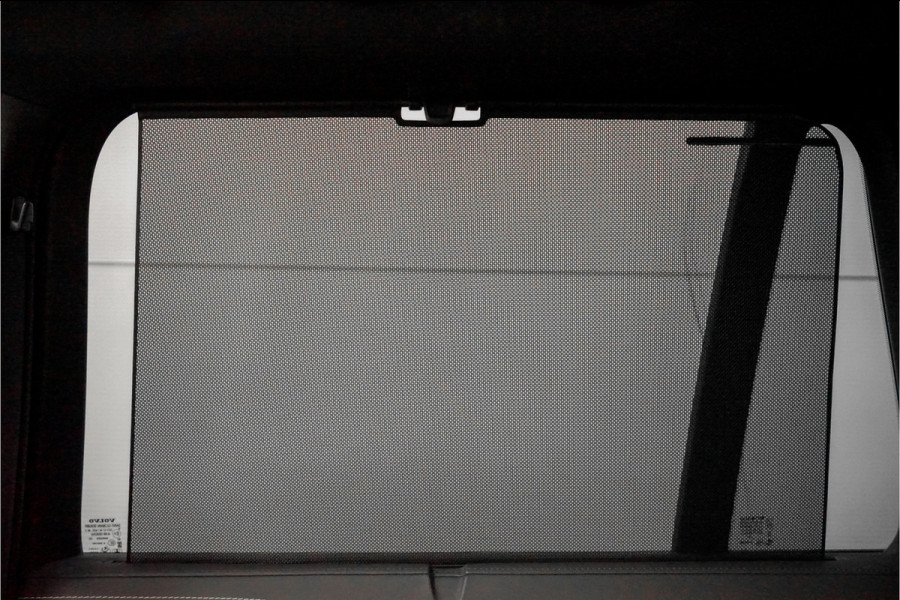 Volvo XC90 2.0 T8 Recharge AWD R-Design Pano HUD B&W Trekhaak