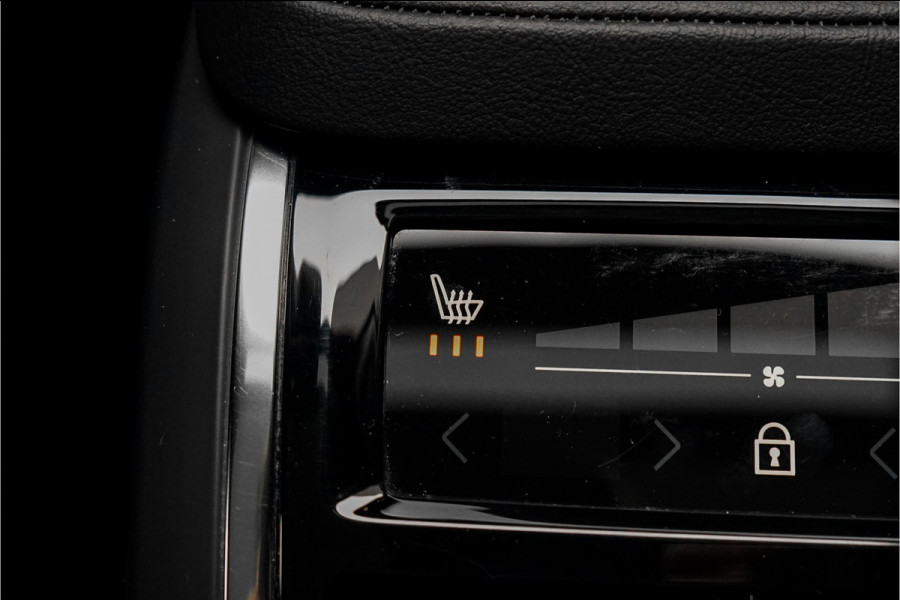 Volvo XC90 2.0 T8 Recharge AWD R-Design Pano HUD B&W Trekhaak