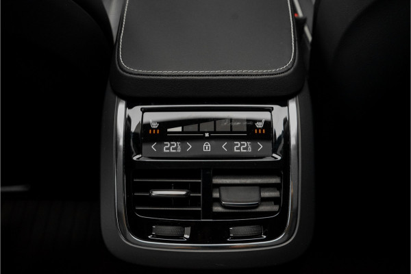 Volvo XC90 2.0 T8 Recharge AWD R-Design Pano HUD B&W Trekhaak