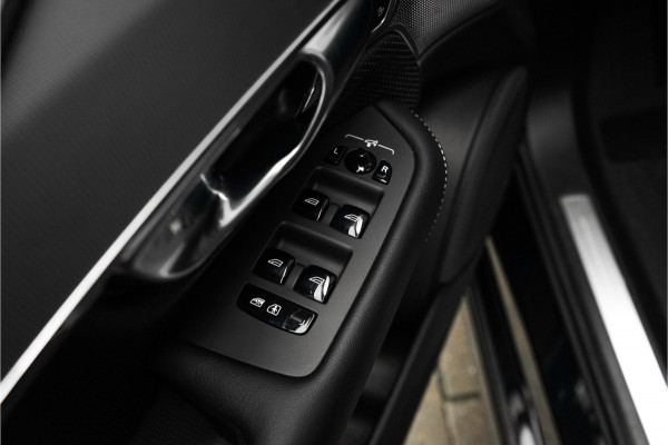Volvo XC90 2.0 T8 Recharge AWD R-Design Pano HUD B&W Trekhaak