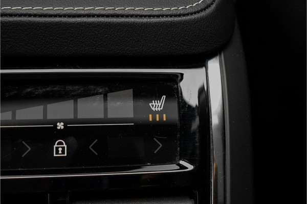 Volvo XC90 2.0 T8 Recharge AWD R-Design Pano HUD B&W Trekhaak