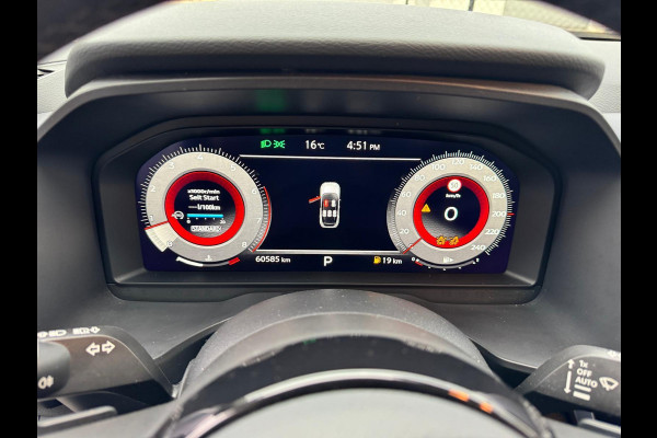 Nissan QASHQAI 1.3 MHEV N-Connecta /panoramadak /trekhaak