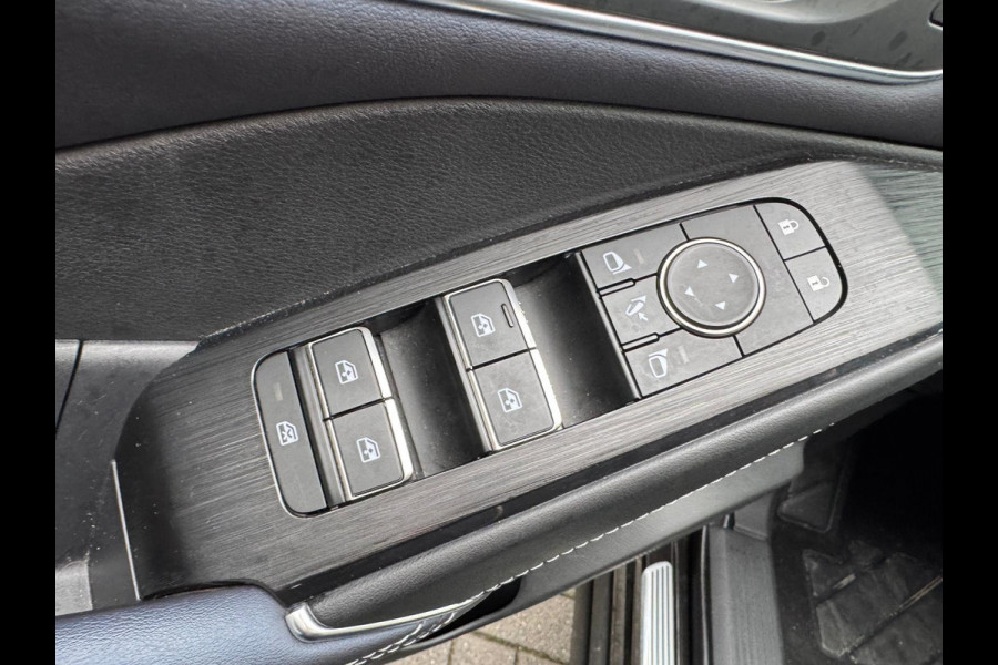 Nissan QASHQAI 1.3 MHEV N-Connecta /panoramadak /trekhaak
