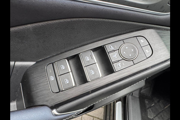 Nissan QASHQAI 1.3 MHEV N-Connecta /panoramadak /trekhaak