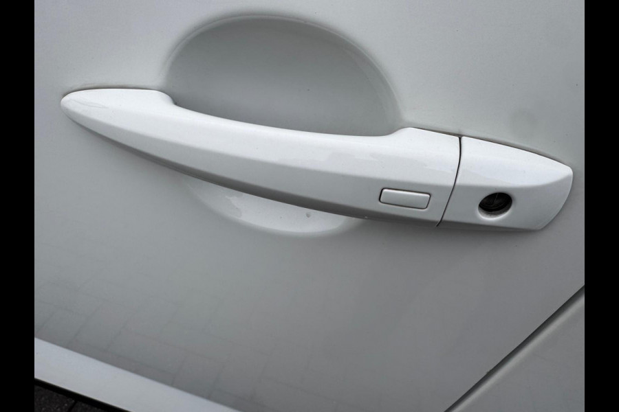 Nissan QASHQAI 1.3 MHEV N-Connecta /panoramadak /trekhaak