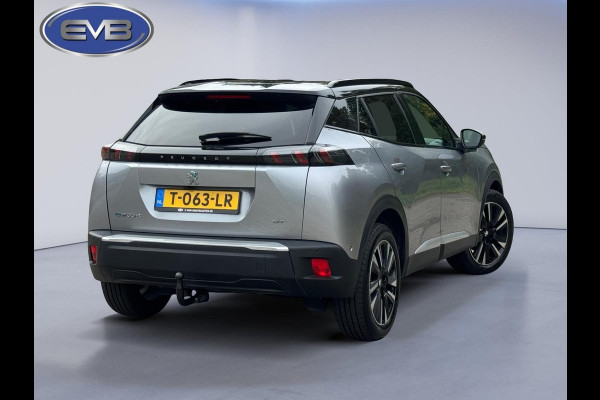 Peugeot e-2008 EV GT Pack 50 kWh fase 3, trekhaak, achteruitrijcamera, stoelverwarming, 18 inch, led verlichting