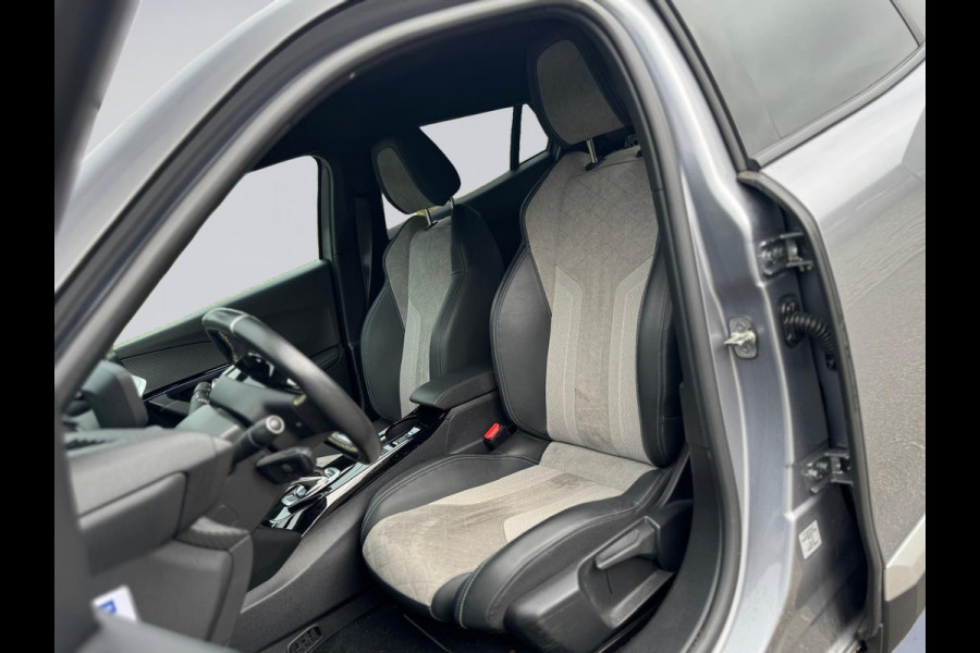 Peugeot e-2008 EV GT Pack 50 kWh fase 3, trekhaak, achteruitrijcamera, stoelverwarming, 18 inch, led verlichting