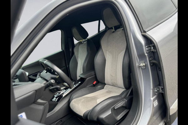 Peugeot e-2008 EV GT Pack 50 kWh fase 3, trekhaak, achteruitrijcamera, stoelverwarming, 18 inch, led verlichting