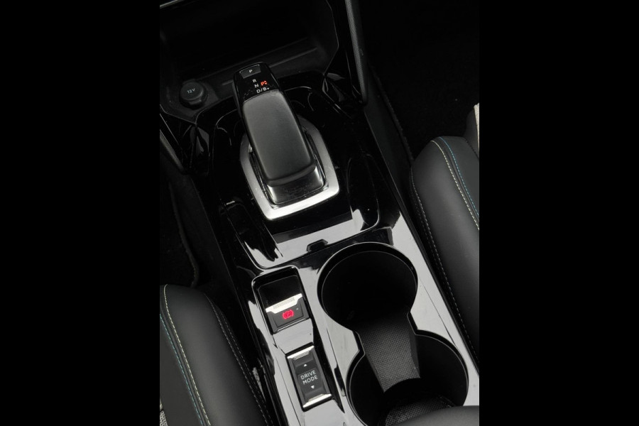 Peugeot e-2008 EV GT Pack 50 kWh fase 3, trekhaak, achteruitrijcamera, stoelverwarming, 18 inch, led verlichting
