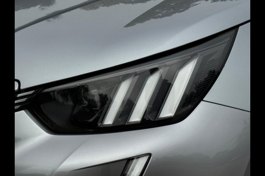 Peugeot e-2008 EV GT Pack 50 kWh fase 3, trekhaak, achteruitrijcamera, stoelverwarming, 18 inch, led verlichting