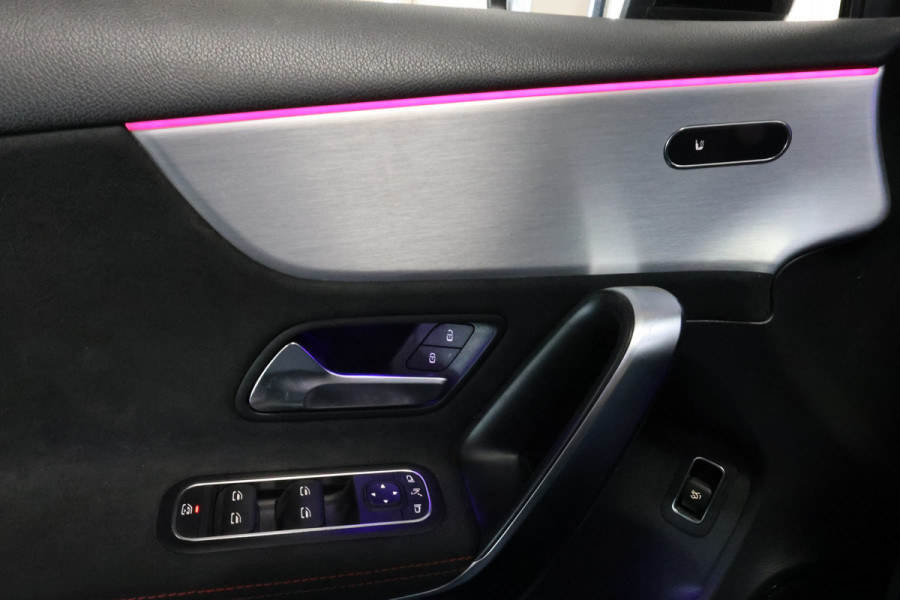 Mercedes-Benz A-Klasse 250 Premium PANO BURMESTER NAVI CRUISEC MODI STOELVW PARK+LANE Ass.