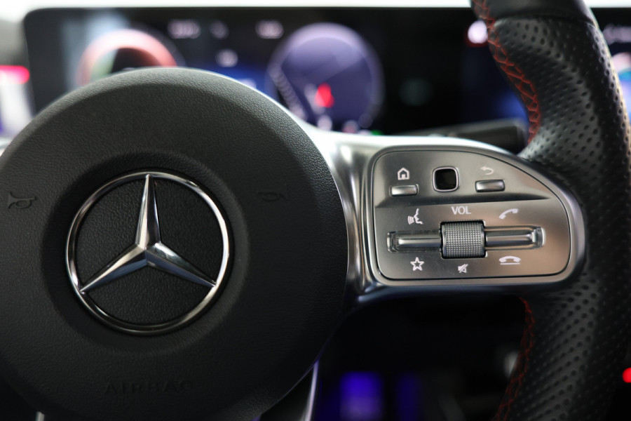 Mercedes-Benz A-Klasse 250 Premium PANO BURMESTER NAVI CRUISEC MODI STOELVW PARK+LANE Ass.