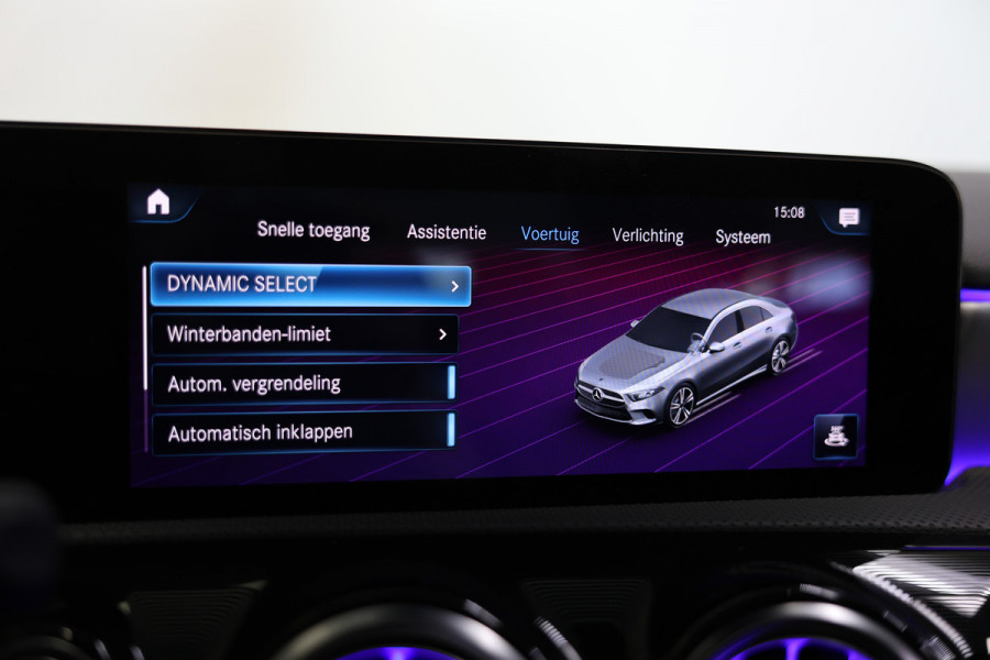 Mercedes-Benz A-Klasse 250 Premium PANO BURMESTER NAVI CRUISEC MODI STOELVW PARK+LANE Ass.