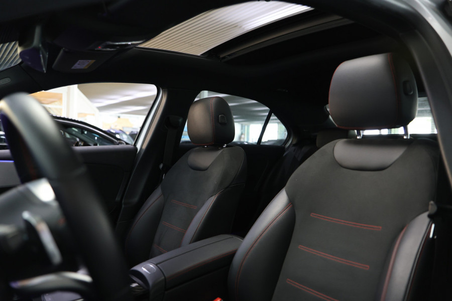 Mercedes-Benz A-Klasse 250 Premium PANO BURMESTER NAVI CRUISEC MODI STOELVW PARK+LANE Ass.