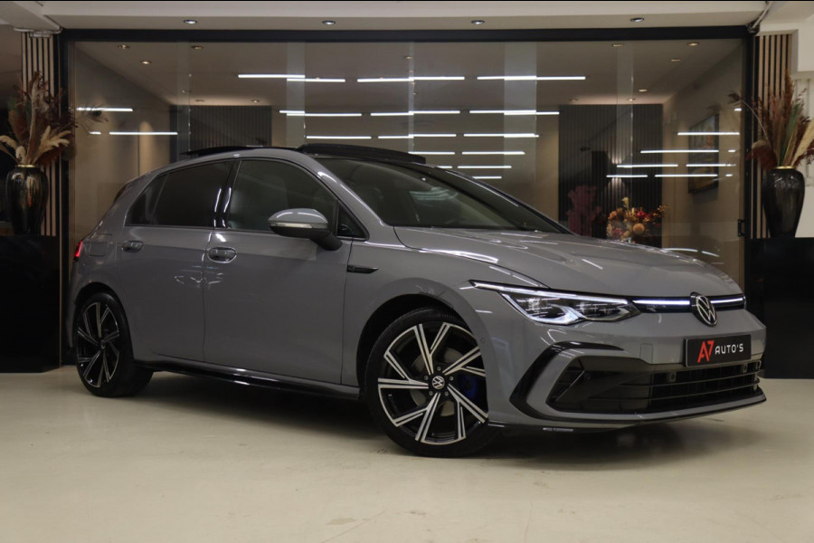 Volkswagen Golf 1.5 eTSI R-Line Business PANO/CAM/CARPLAY/KEYLES/ACC/DCC/VOL