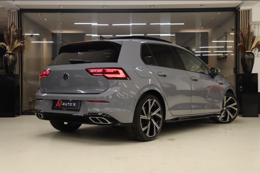 Volkswagen Golf 1.5 eTSI R-Line Business PANO/CAM/CARPLAY/KEYLES/ACC/DCC/VOL