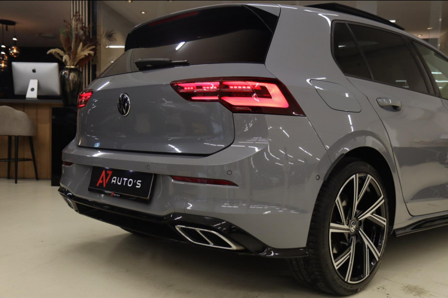 Volkswagen Golf 1.5 eTSI R-Line Business PANO/CAM/CARPLAY/KEYLES/ACC/DCC/VOL