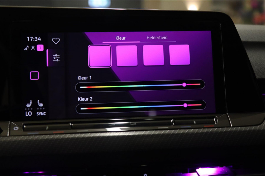 Volkswagen Golf 1.5 eTSI R-Line Business PANO/CAM/CARPLAY/KEYLES/ACC/DCC/VOL