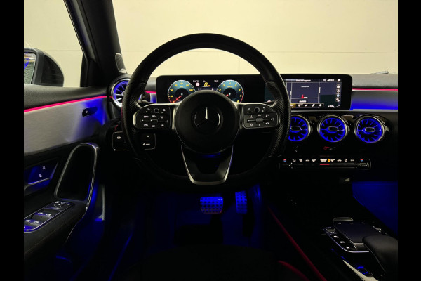 Mercedes-Benz A-Klasse 250 AMG Pano Sfeer 360° Burmester Navi Cruise