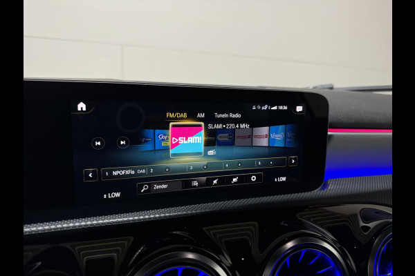 Mercedes-Benz A-Klasse 250 AMG Pano Sfeer 360° Burmester Navi Cruise
