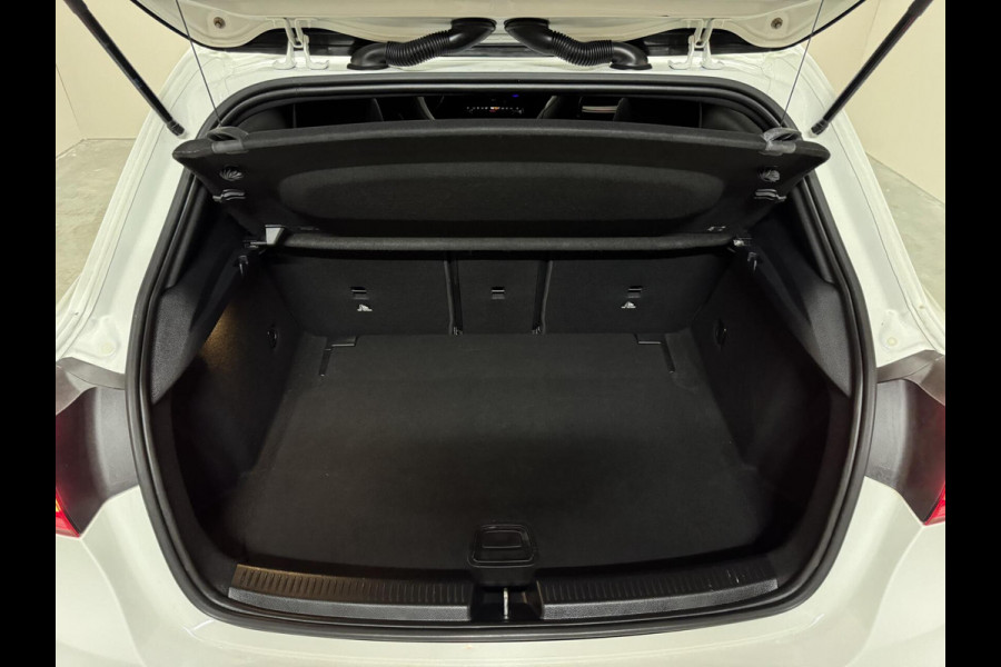 Mercedes-Benz A-Klasse 250 AMG Pano Sfeer 360° Burmester Navi Cruise