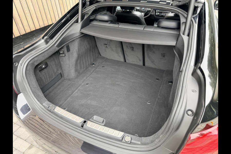 BMW 4 Serie Gran Coupé 418i M Sport Àutomaat | Open dak | LED verlichting | Lederen bekleding | Stoelverwarming | Trekhaak afneembaar | Appl