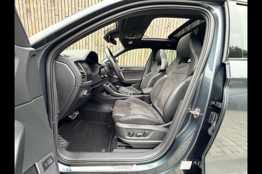 Škoda Kodiaq 1.5 TSI Sportline Automaat | Panoramadak | Trekhaak uitklapbaar | Navigatiesysteem | Stoelverwarming voor en achter | Stuurverwa