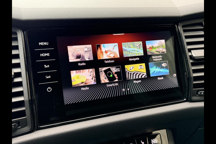 Škoda Kodiaq 1.5 TSI Sportline Automaat | Panoramadak | Trekhaak uitklapbaar | Navigatiesysteem | Stoelverwarming voor en achter | Stuurverwa