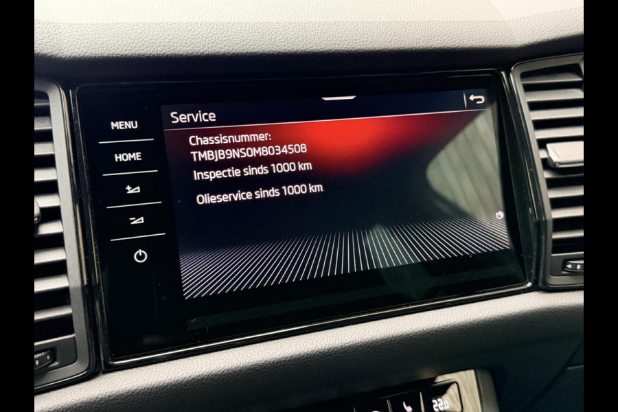 Škoda Kodiaq 1.5 TSI Sportline Automaat | Panoramadak | Trekhaak uitklapbaar | Navigatiesysteem | Stoelverwarming voor en achter | Stuurverwa
